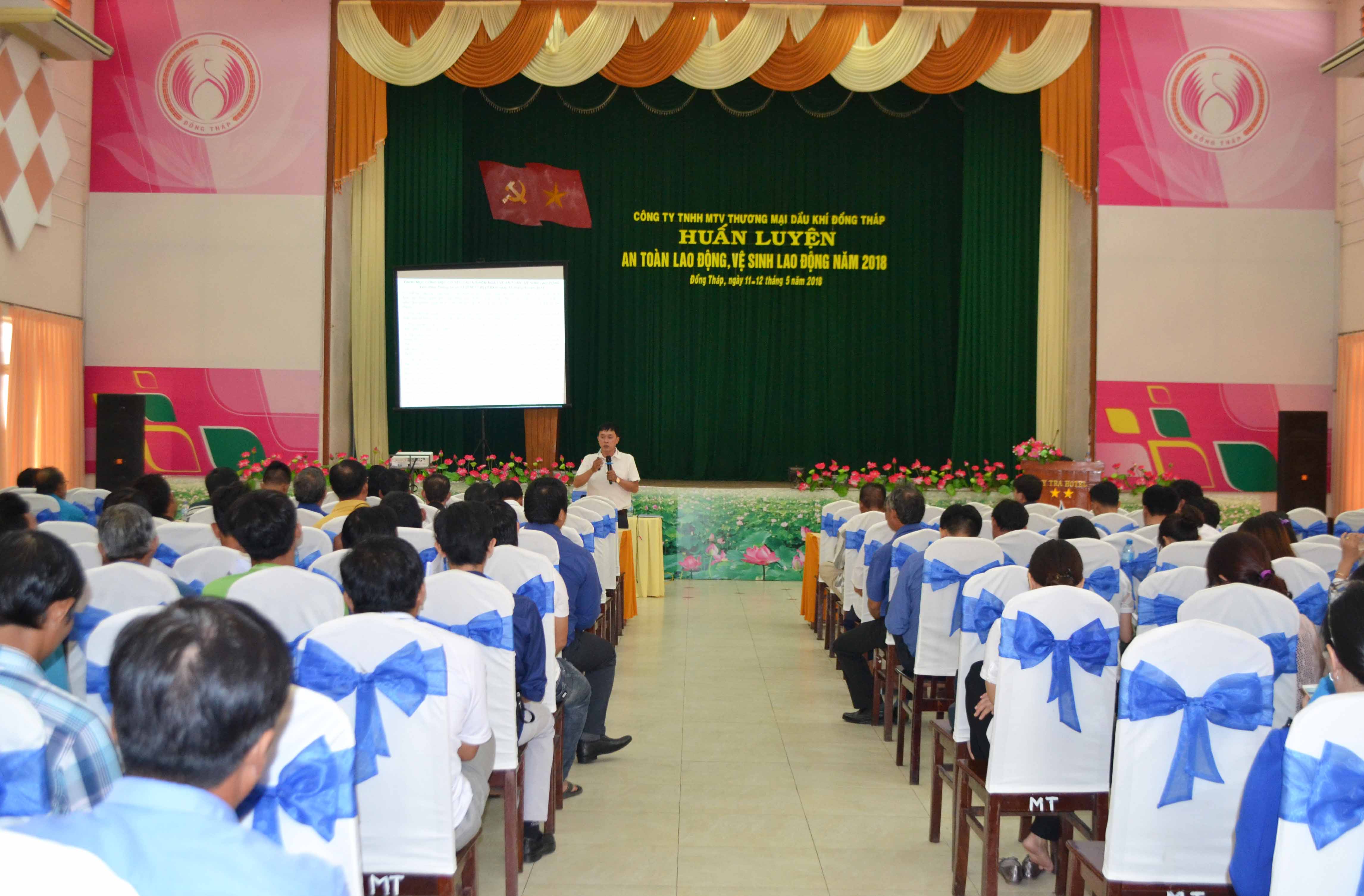 Petimex tổ chức khám sức khỏe định kỳ, bệnh nghề nghiệp và tập huấn atlđ – vslđ năm 2018. (12/05/2018) Petimex tổ chức khám sức khỏe định kỳ, bệnh nghề nghiệp và tập huấn atlđ – vslđ năm 2018. (12/05/2018)