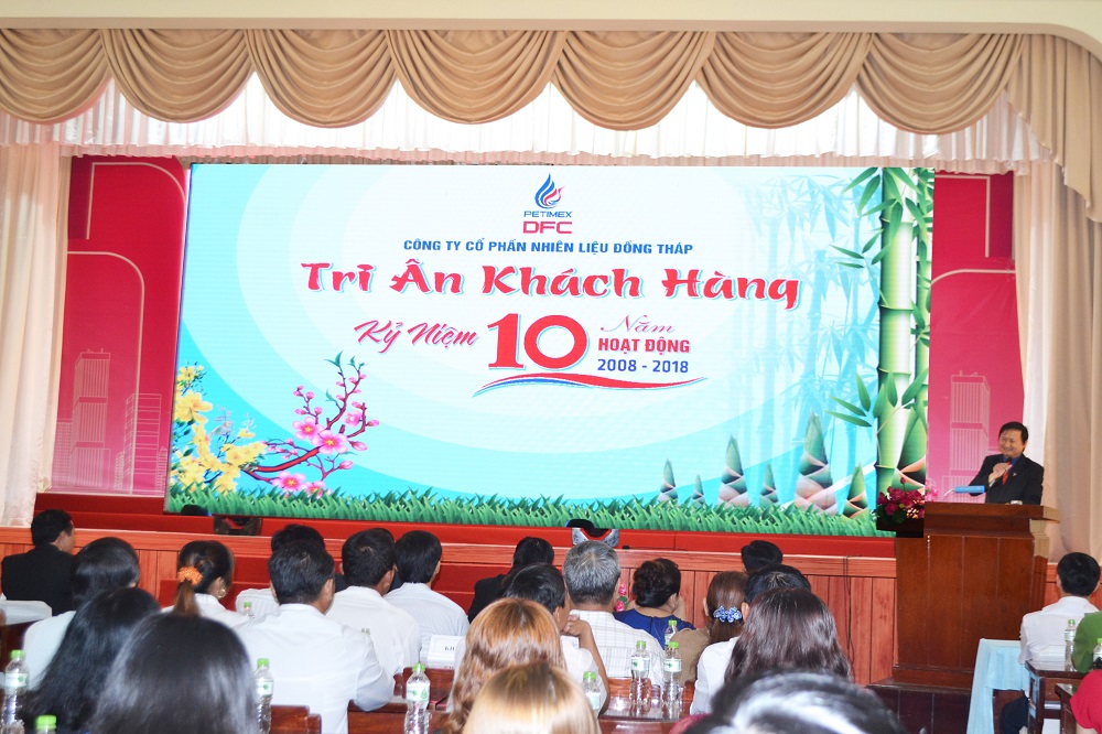 Lãnh đạo petimex chúc mừng kỷ niệm 10 năm thành lập công ty cổ phần nhiên liệu đồng tháp (19/01/2018) Lãnh đạo petimex chúc mừng kỷ niệm 10 năm thành lập công ty cổ phần nhiên liệu đồng tháp (19/01/2018)