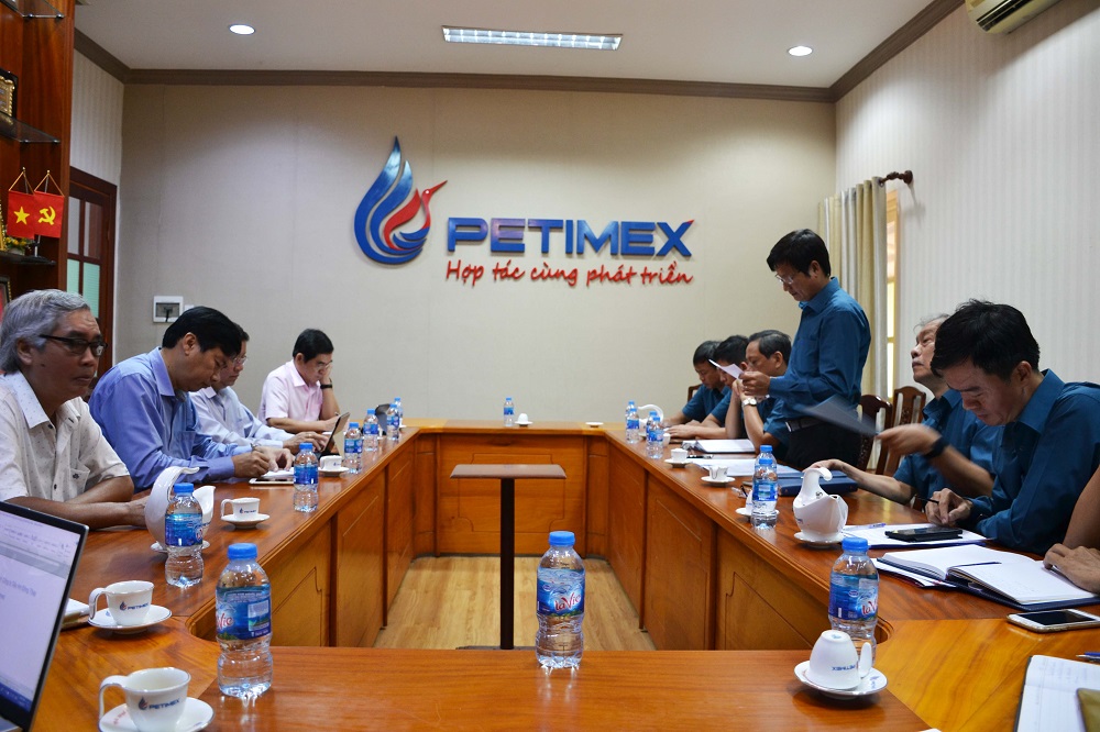 Lãnh đạo tỉnh đến thăm và làm việc với công ty petimex (19/07/2019)